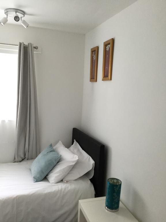 4 Bed House Next To Basildon Town Centreヴィラ エクステリア 写真